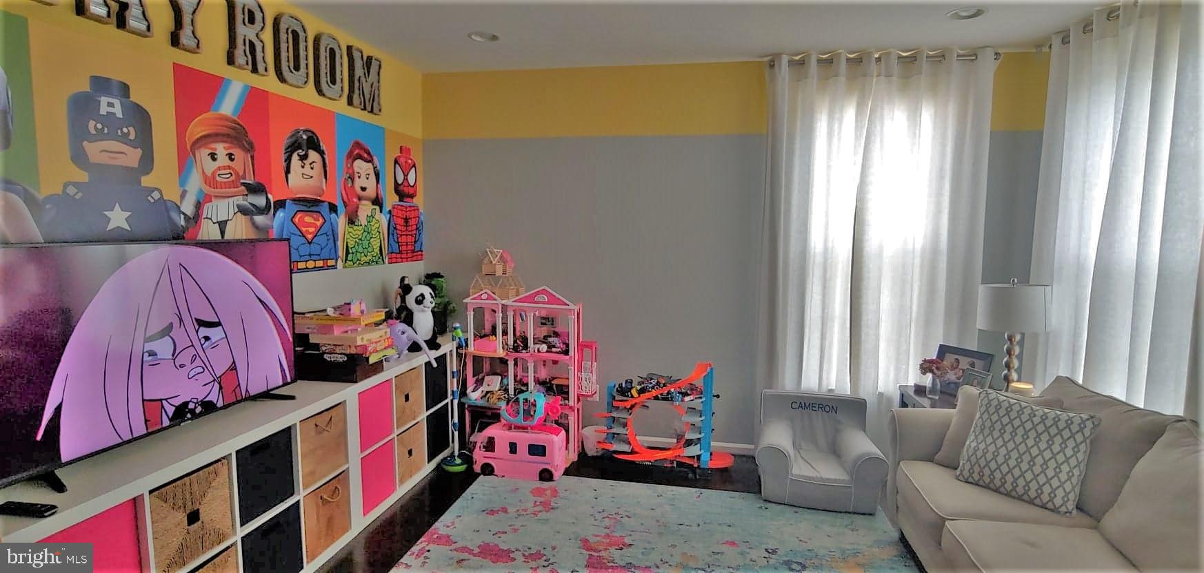 EMBREY MILL - Residential Lease