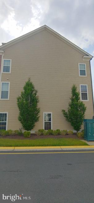 EMBREY MILL - Residential Lease