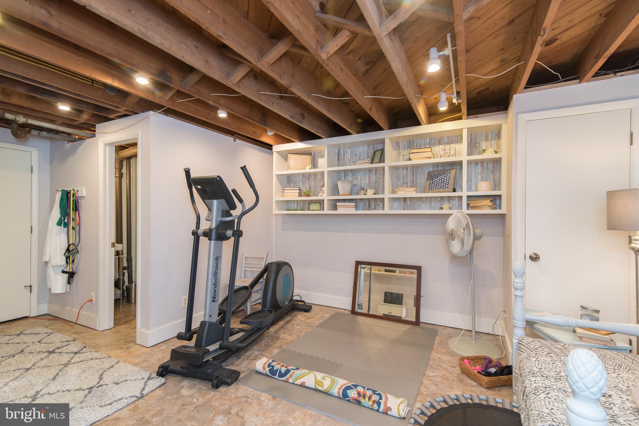 LIBERIA - Residential