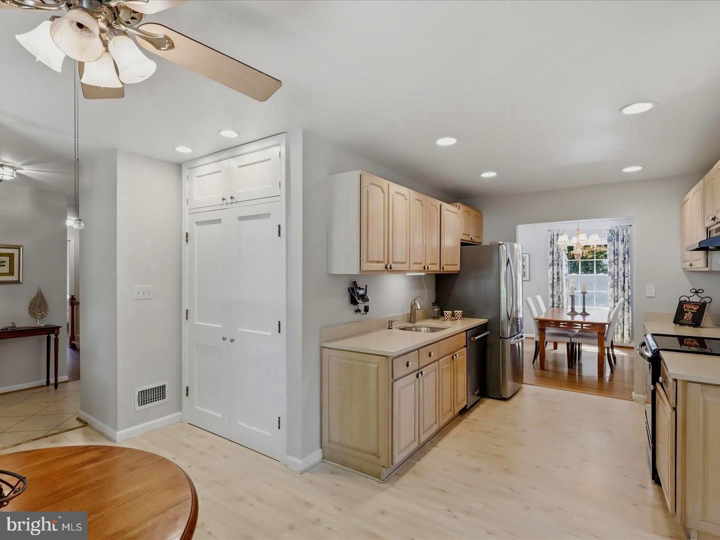 6424 ALLOWAY COURT