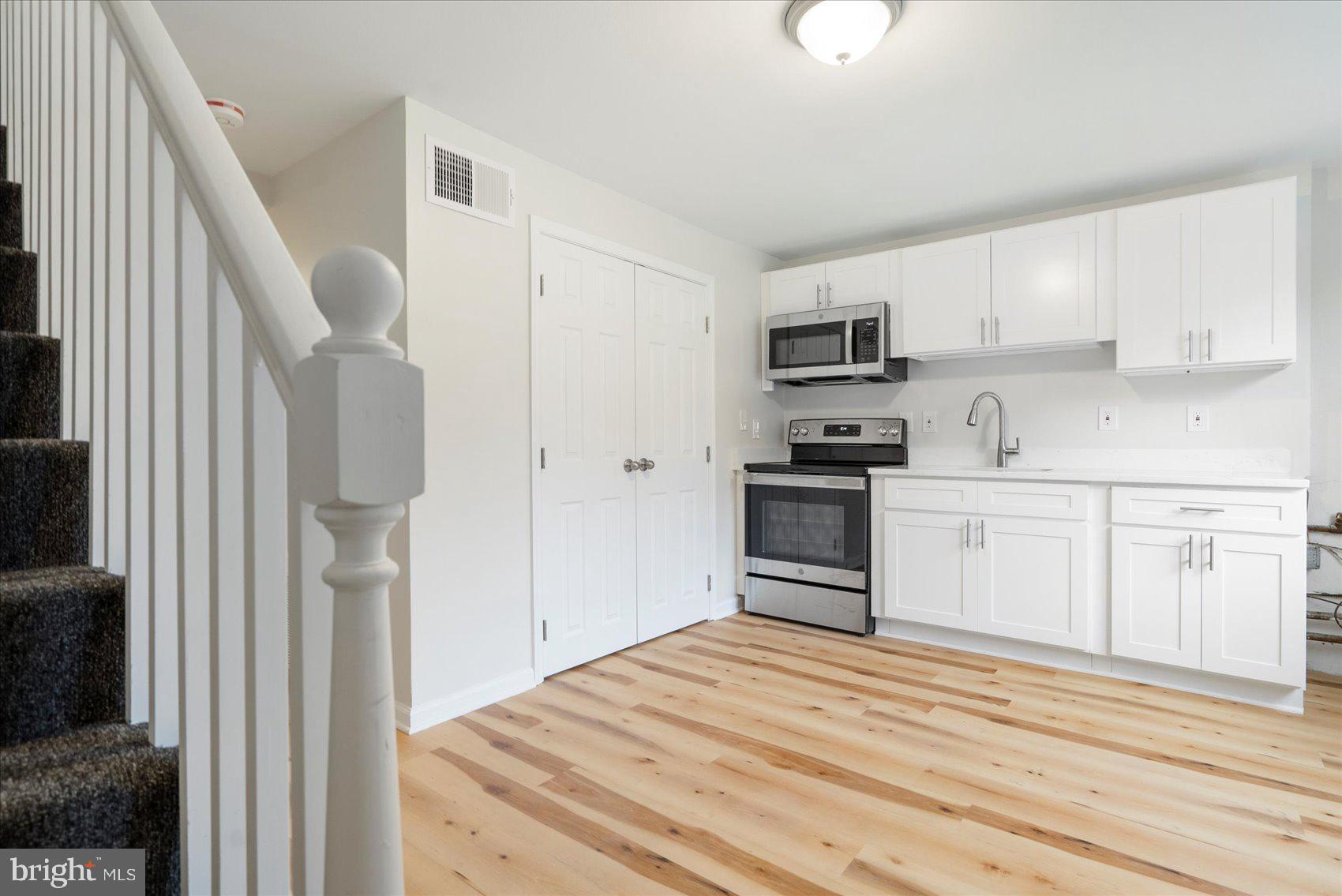 RIVERVIEW - Residential