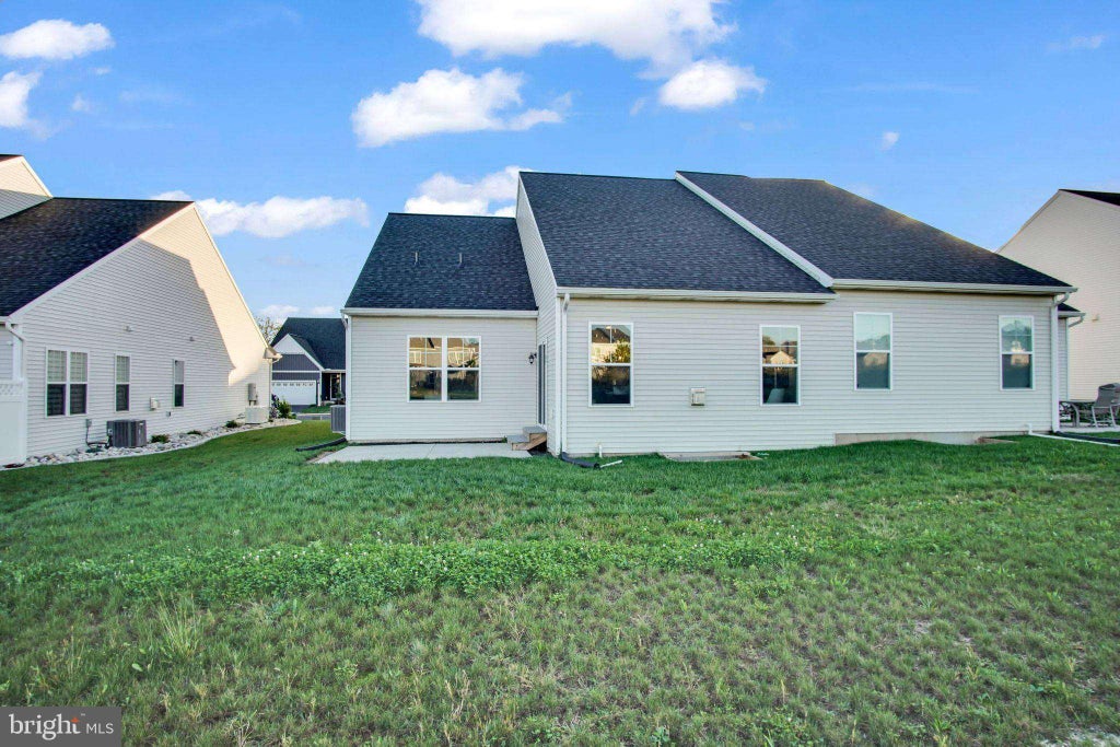 Photo of 862 Shadowbrooke Drive, DOVER, PA 17315 (MLS # PAYK2113712)