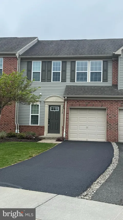 114 Sundance Drive, Hamilton, NJ MLS: NJME2059138