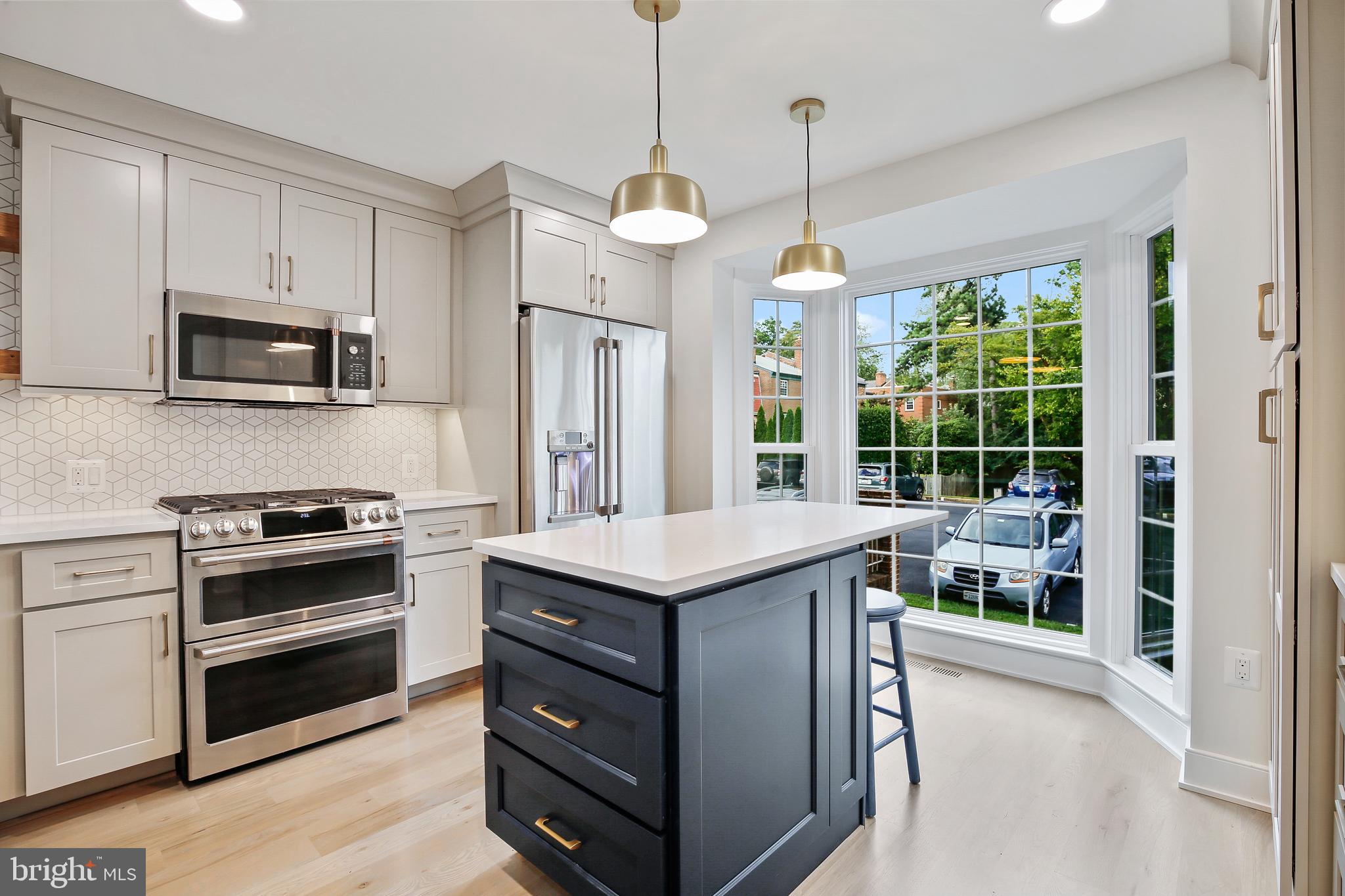 WOLFTRAPPE SQUARE - Residential Lease