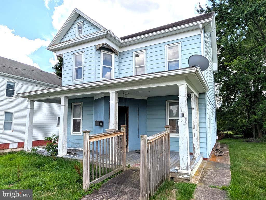 Photo of 211 Fair Avenue, HANOVER, PA 17331 (MLS # PAYK2108590)