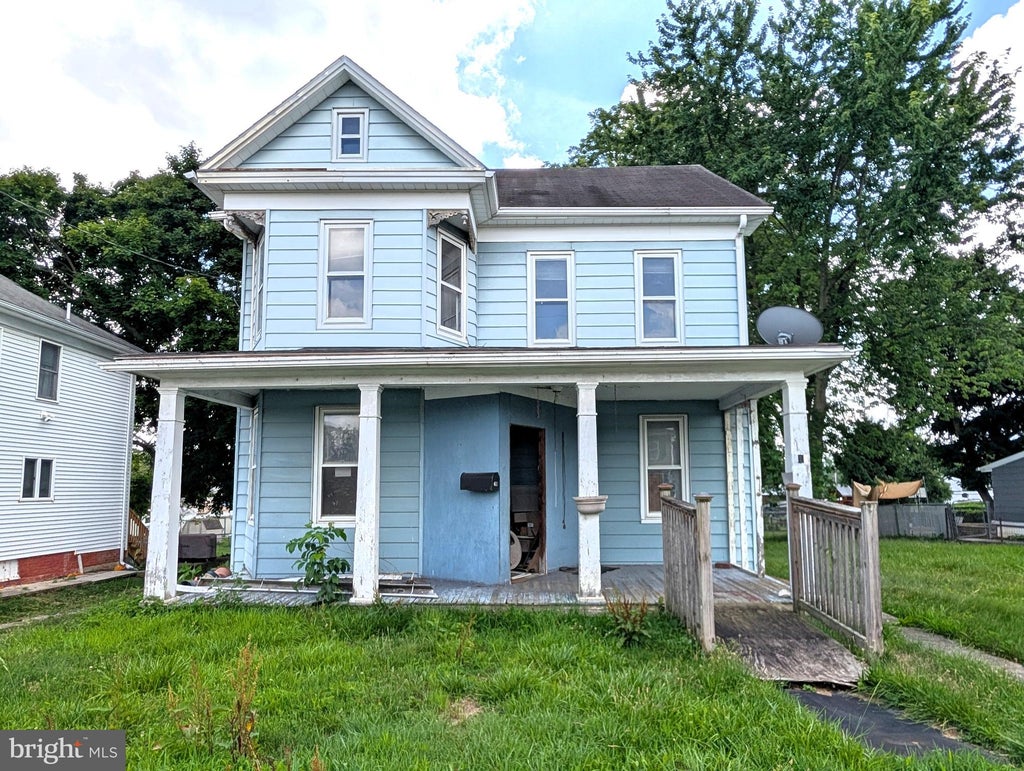 Photo of 211 Fair Avenue, HANOVER, PA 17331 (MLS # PAYK2108590)