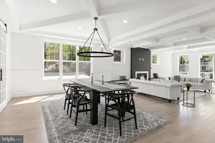 HENDRY ESTATES - Residential