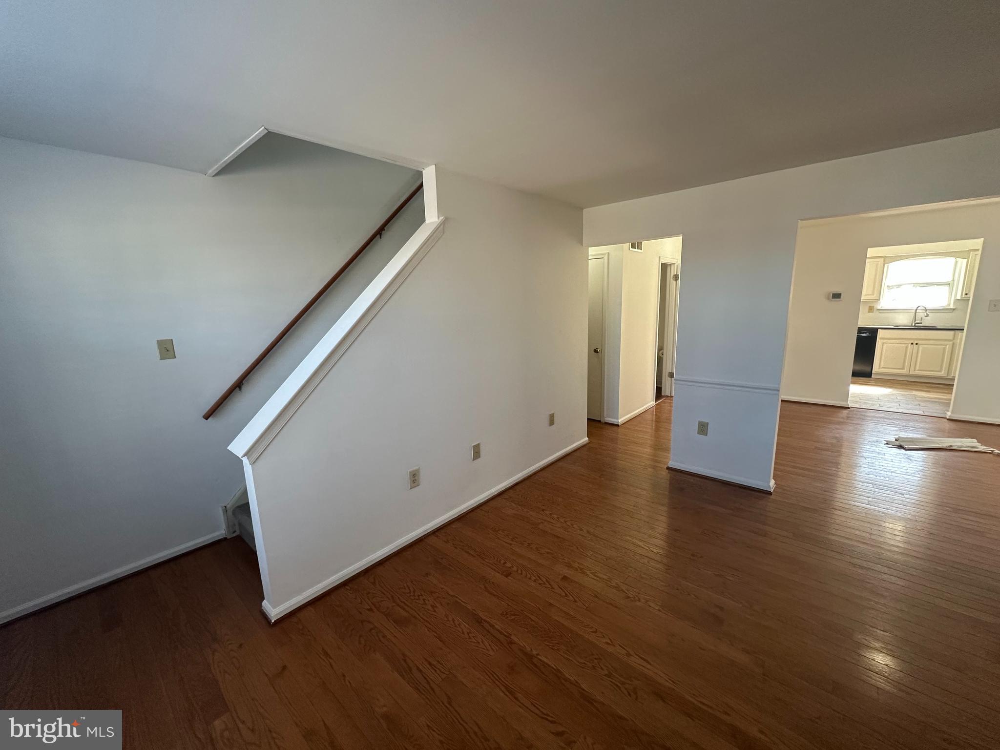 MILFORD SQ ESTS - Residential