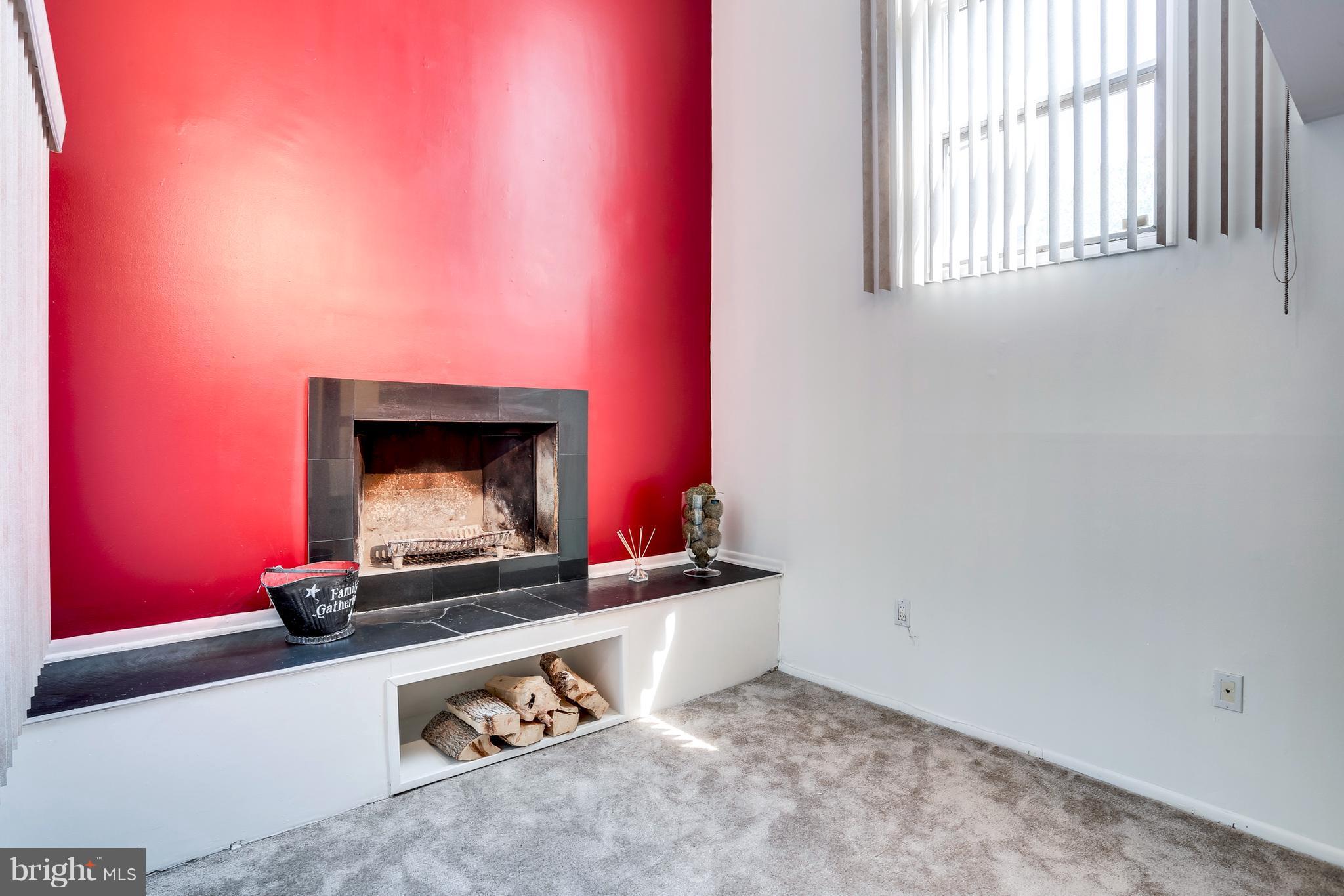 CLARY'S FOREST - Residential Lease