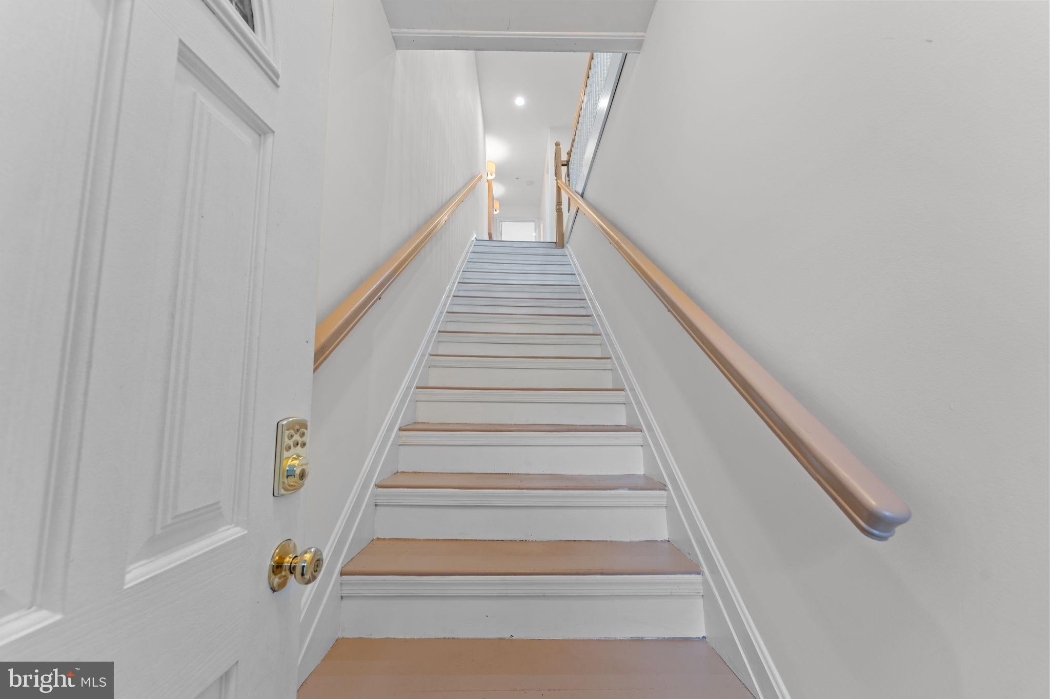 1907 11TH STREET NW 2