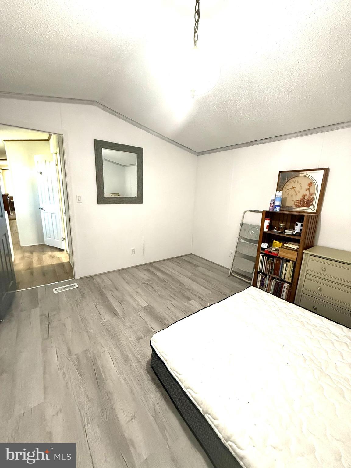 BAY COUNTRY VILLAGE - Residential