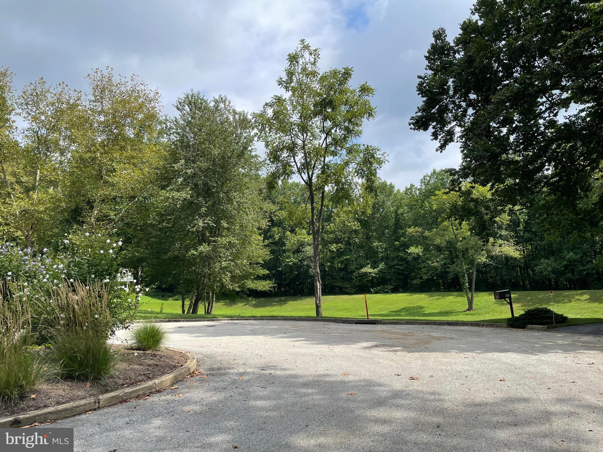 PHEASANT RUN - Residential