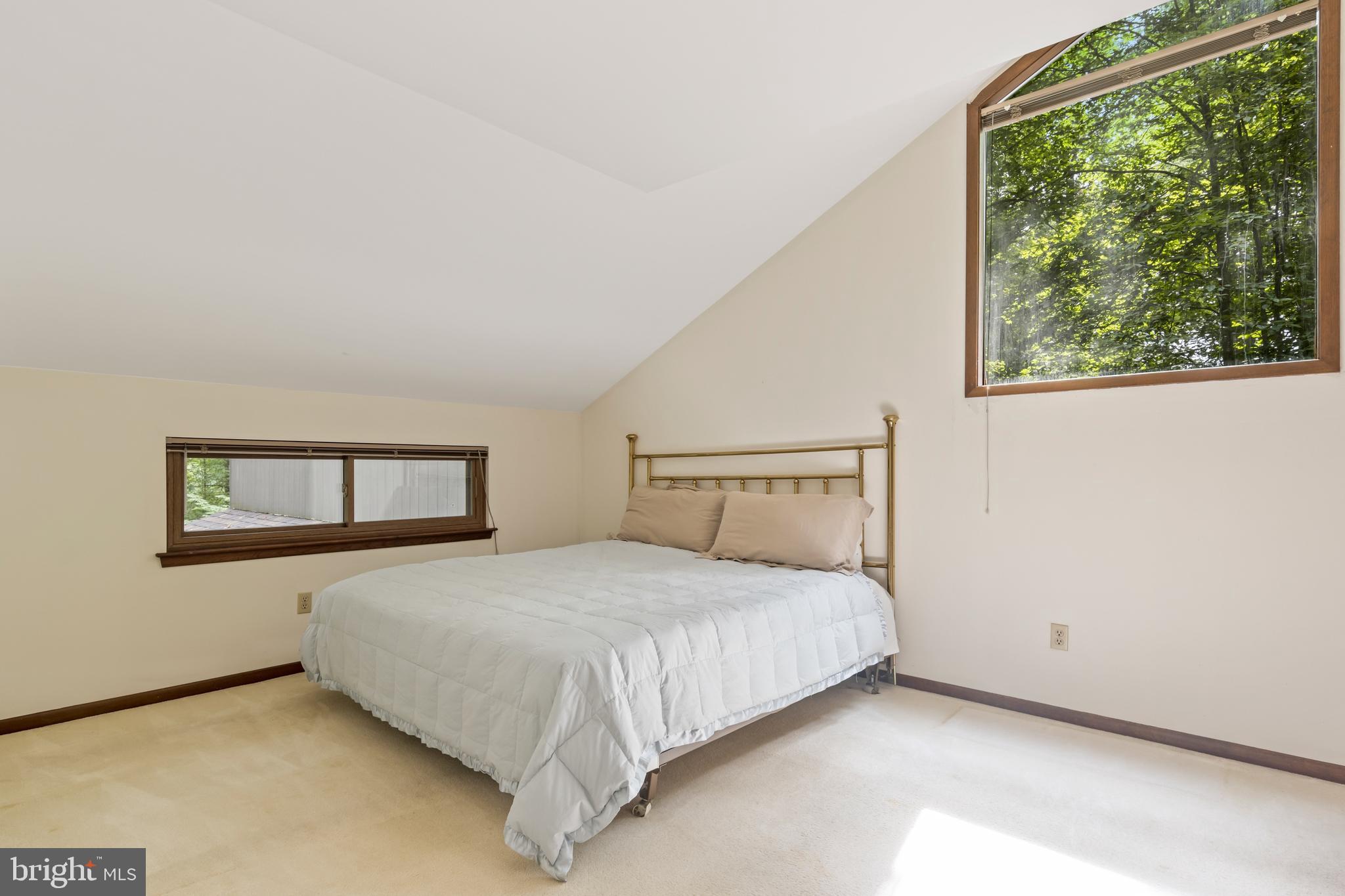 PHEASANT RUN - Residential