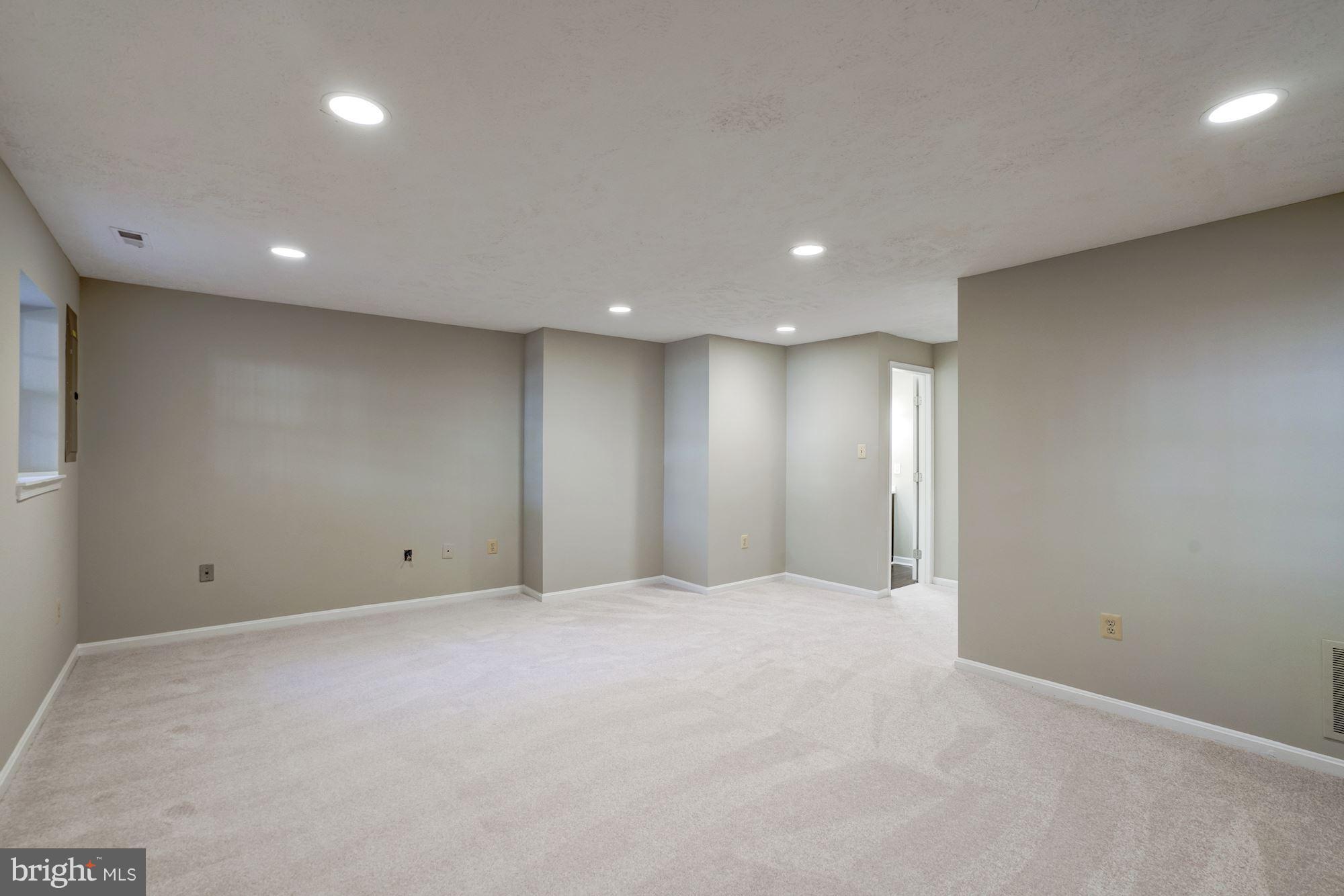 LITTLE ROCKY RUN - Residential