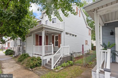 697 S OLDEN AVENUE TRENTON NJ 08629