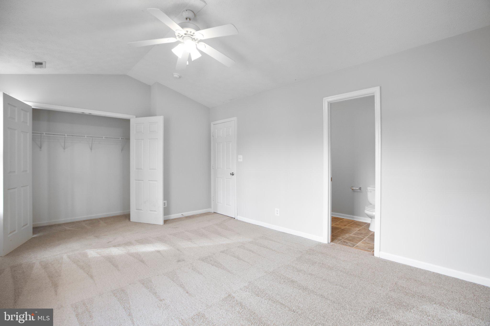 CHARLESTOWN COMMONS - Residential Lease