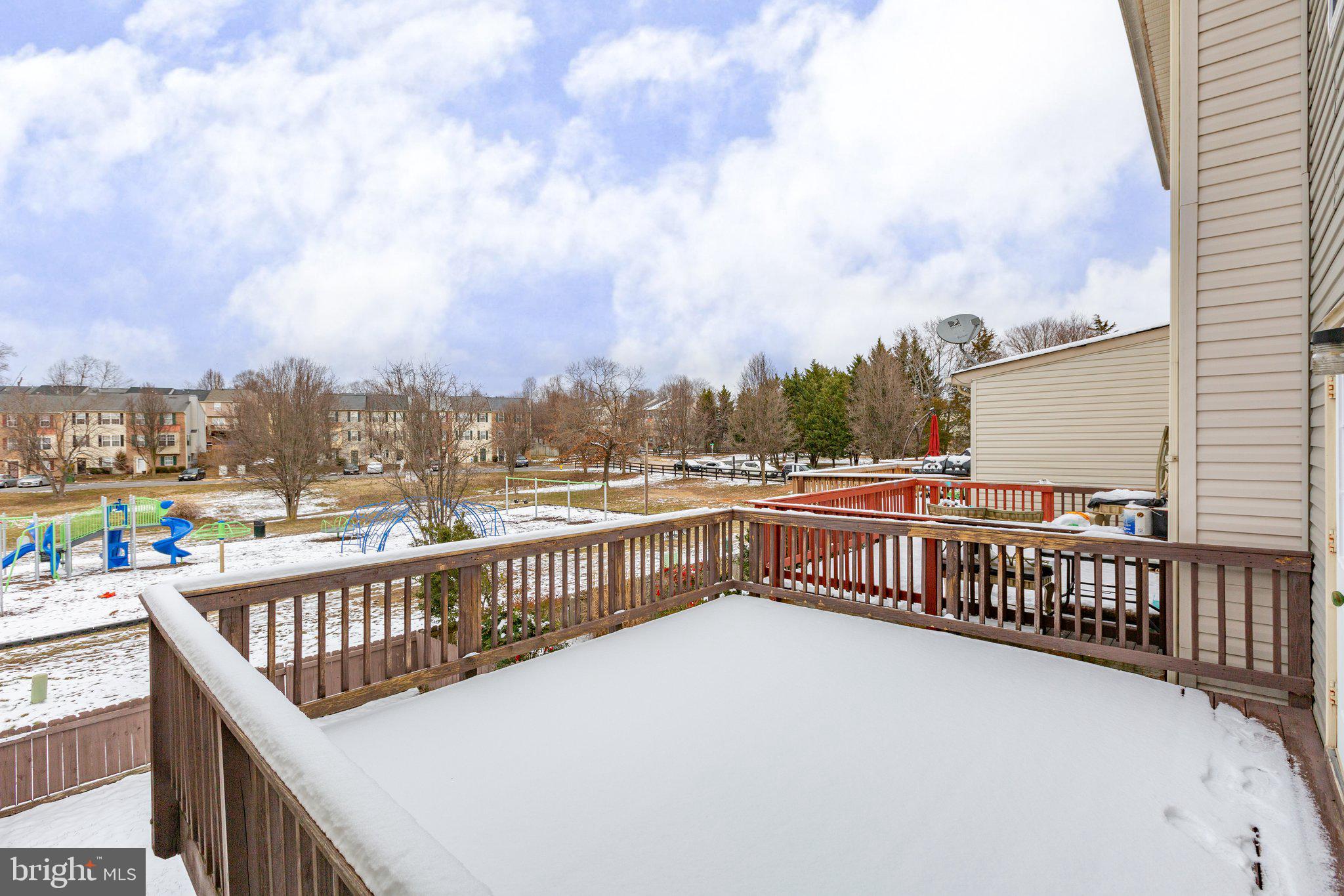 CHARLESTOWN COMMONS - Residential Lease