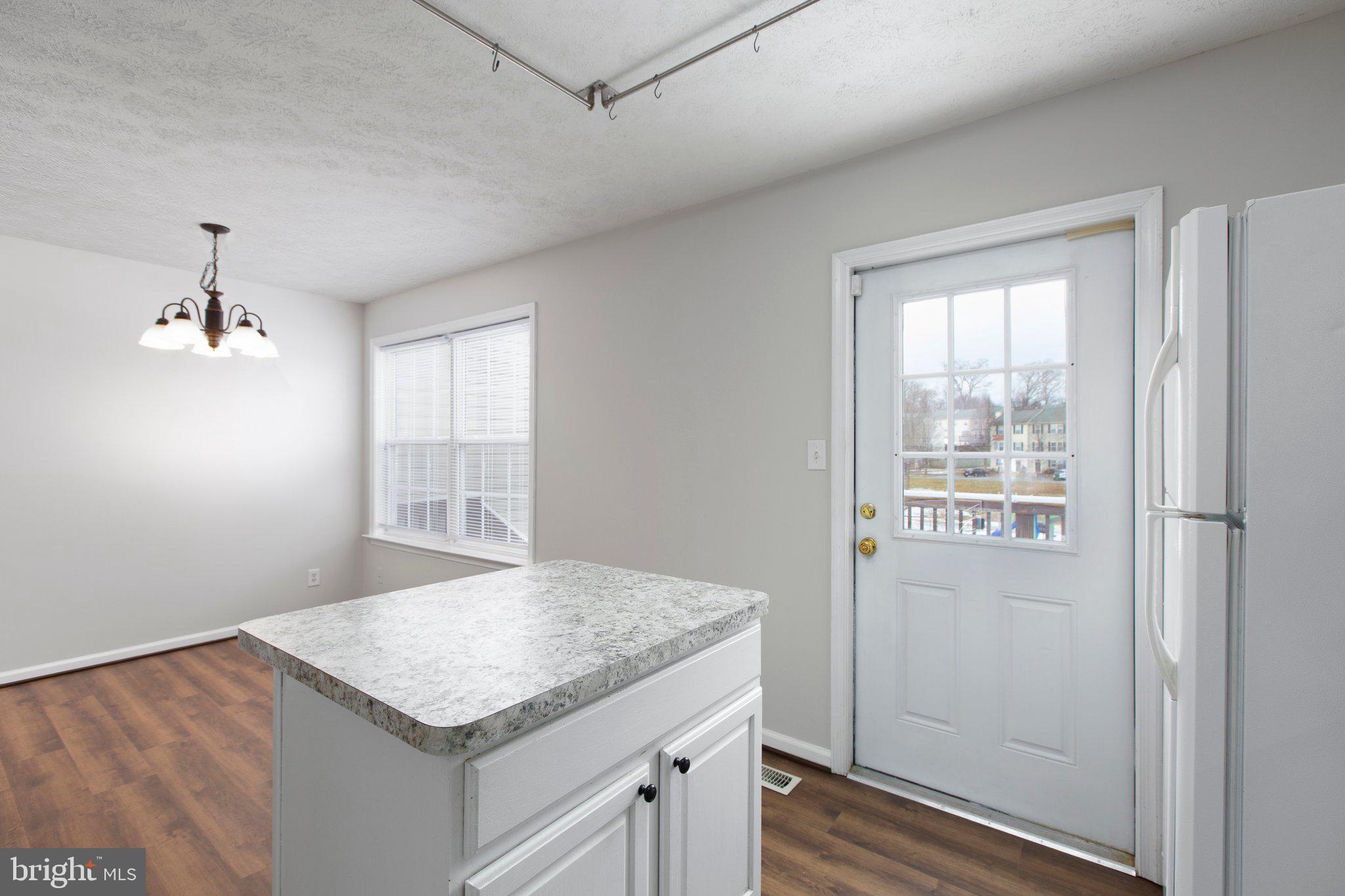 CHARLESTOWN COMMONS - Residential Lease