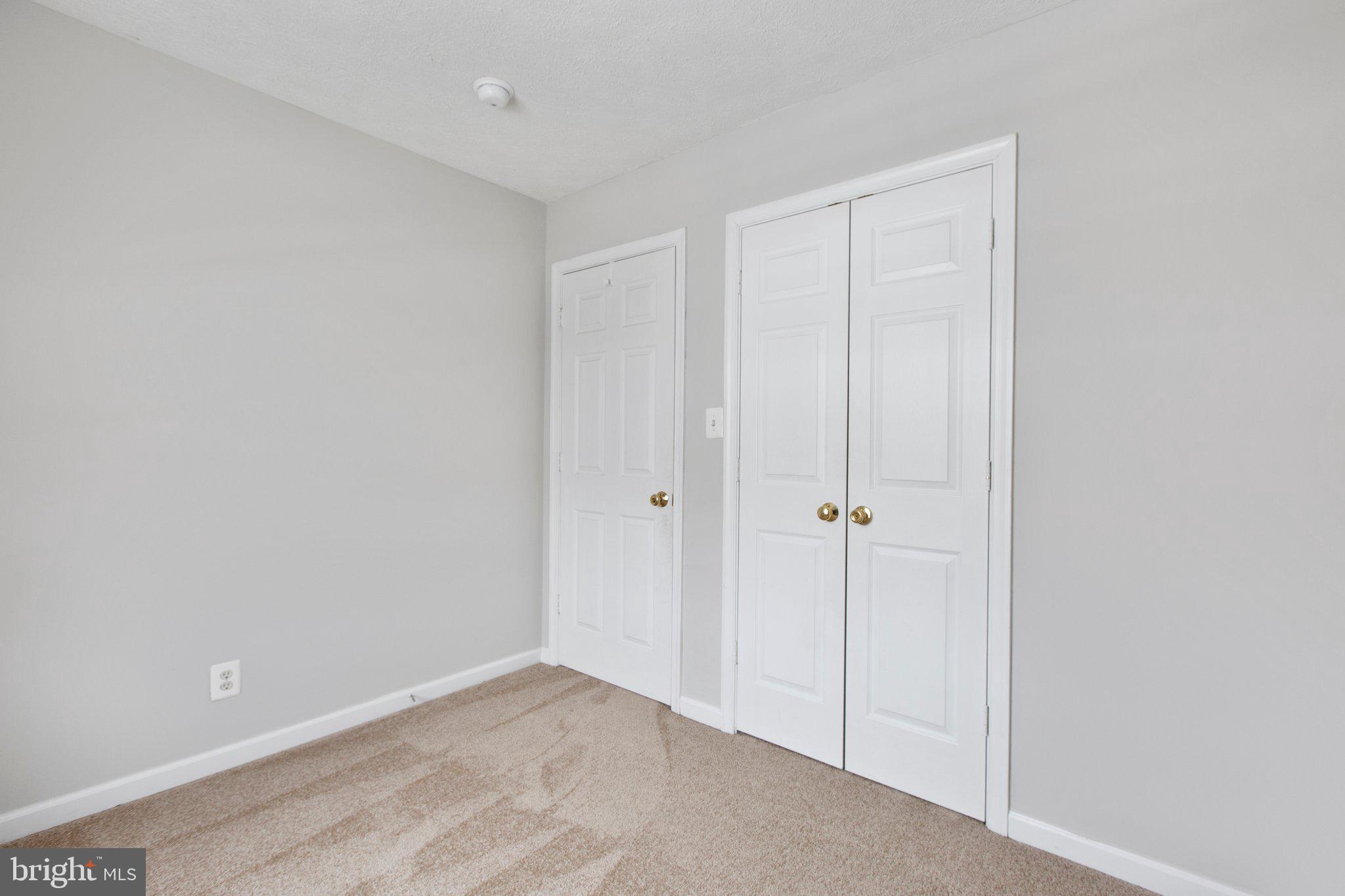 CHARLESTOWN COMMONS - Residential Lease