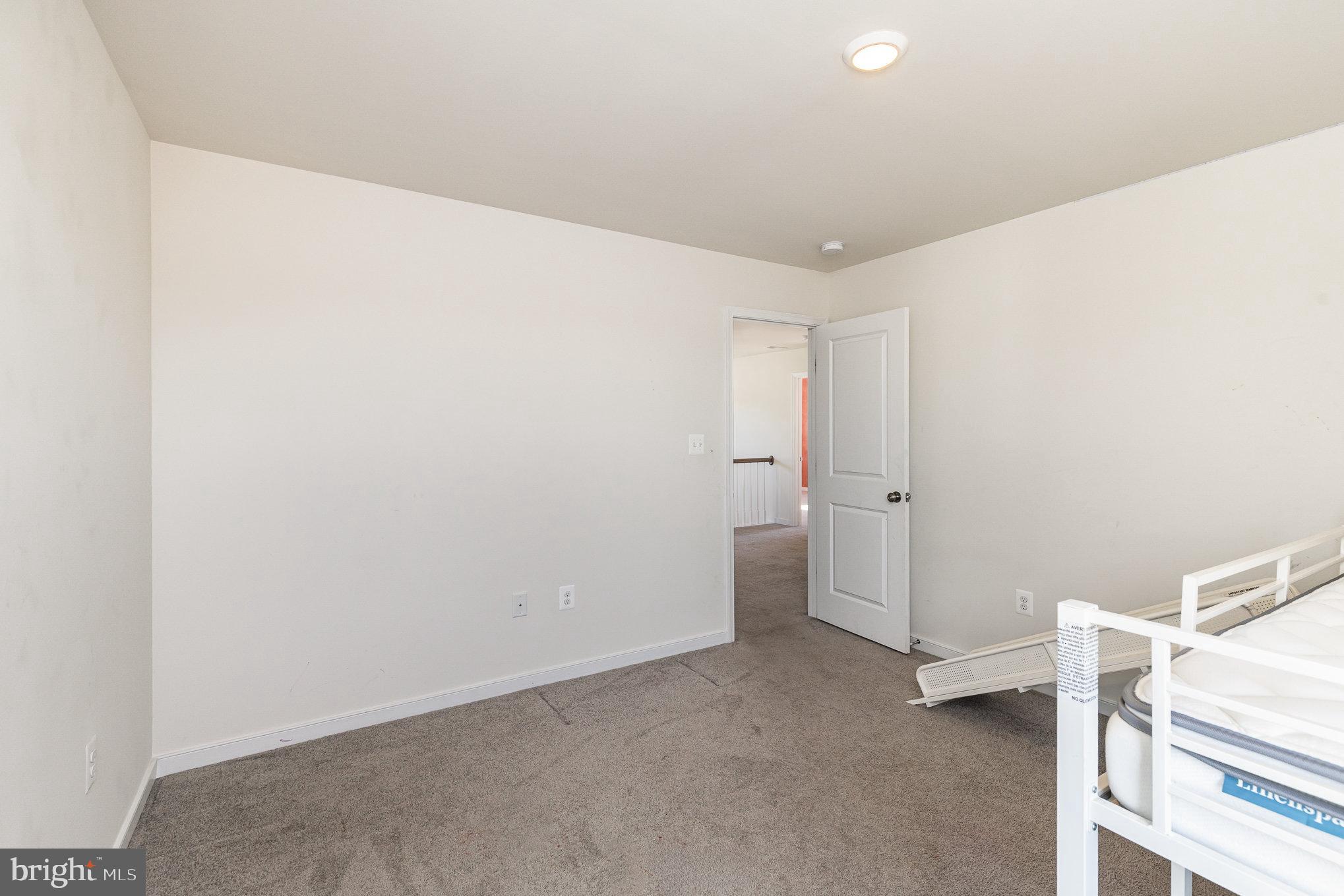 COUNTRYSIDE - Residential