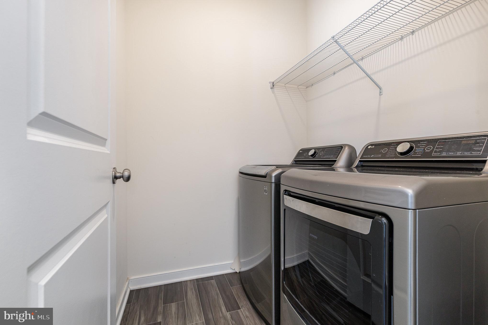 COUNTRYSIDE - Residential