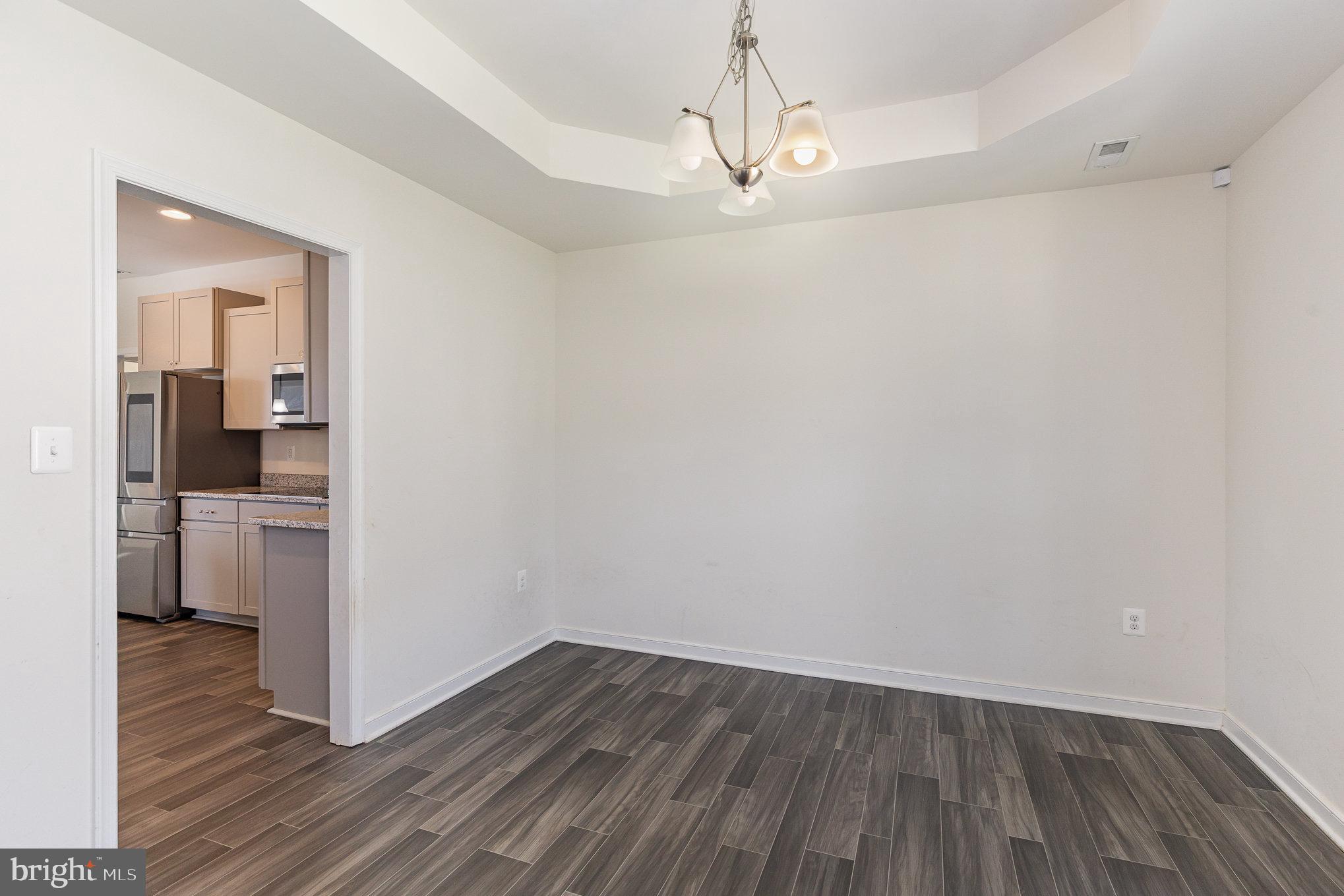 COUNTRYSIDE - Residential