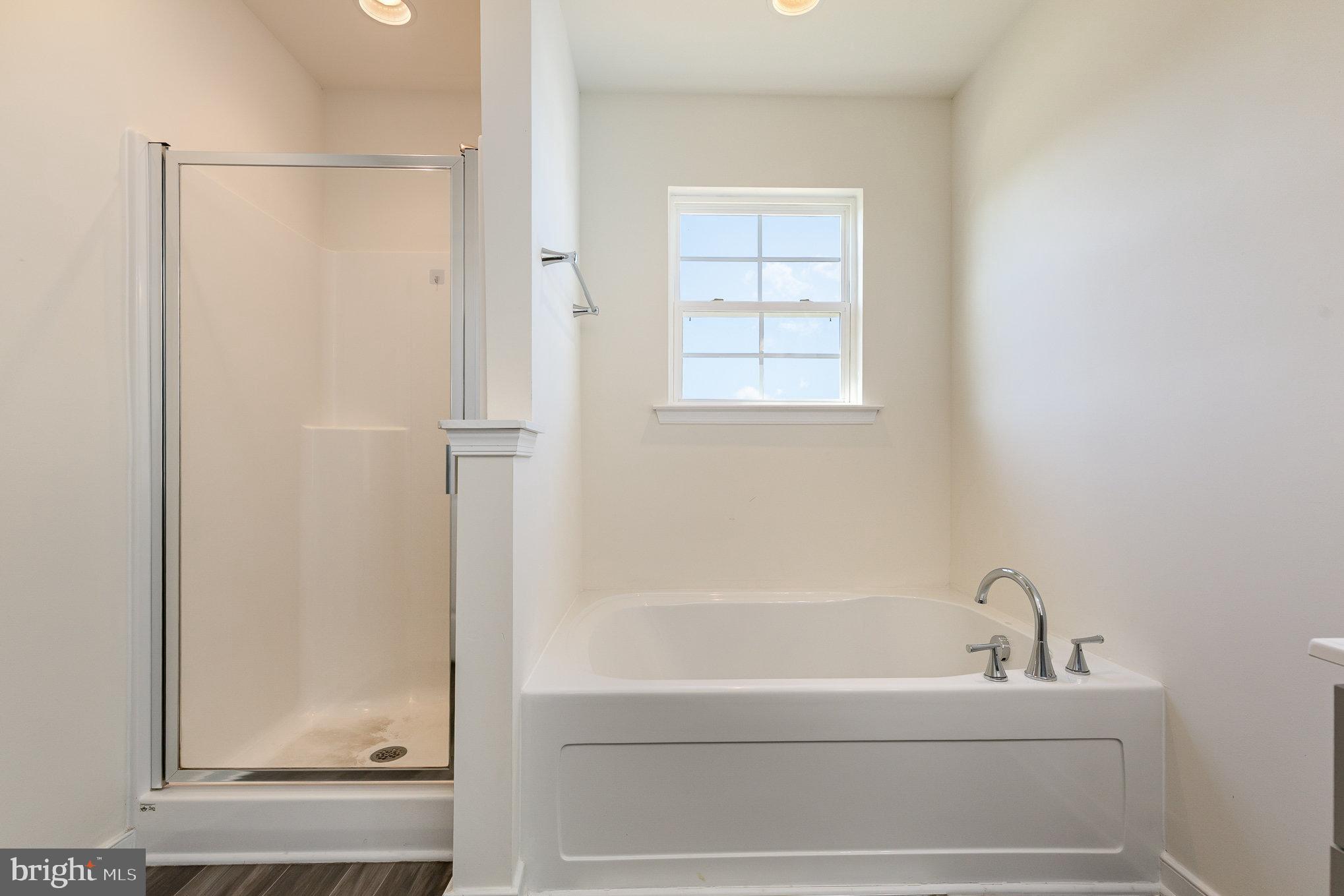 COUNTRYSIDE - Residential