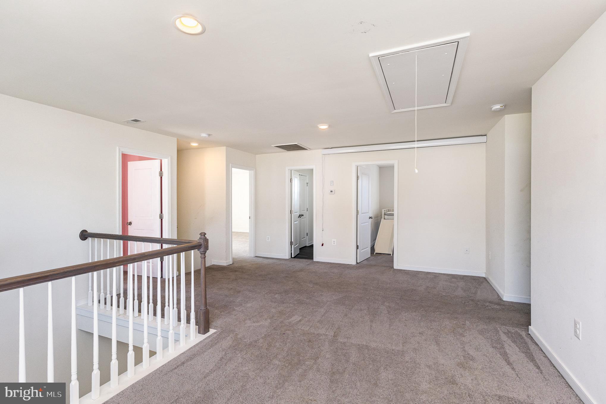 COUNTRYSIDE - Residential