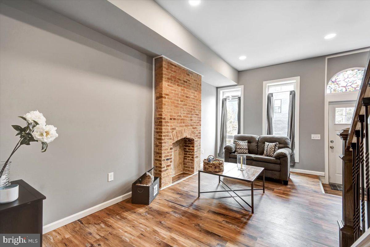 OLIVER - Residential