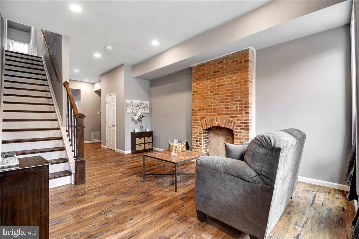 OLIVER - Residential