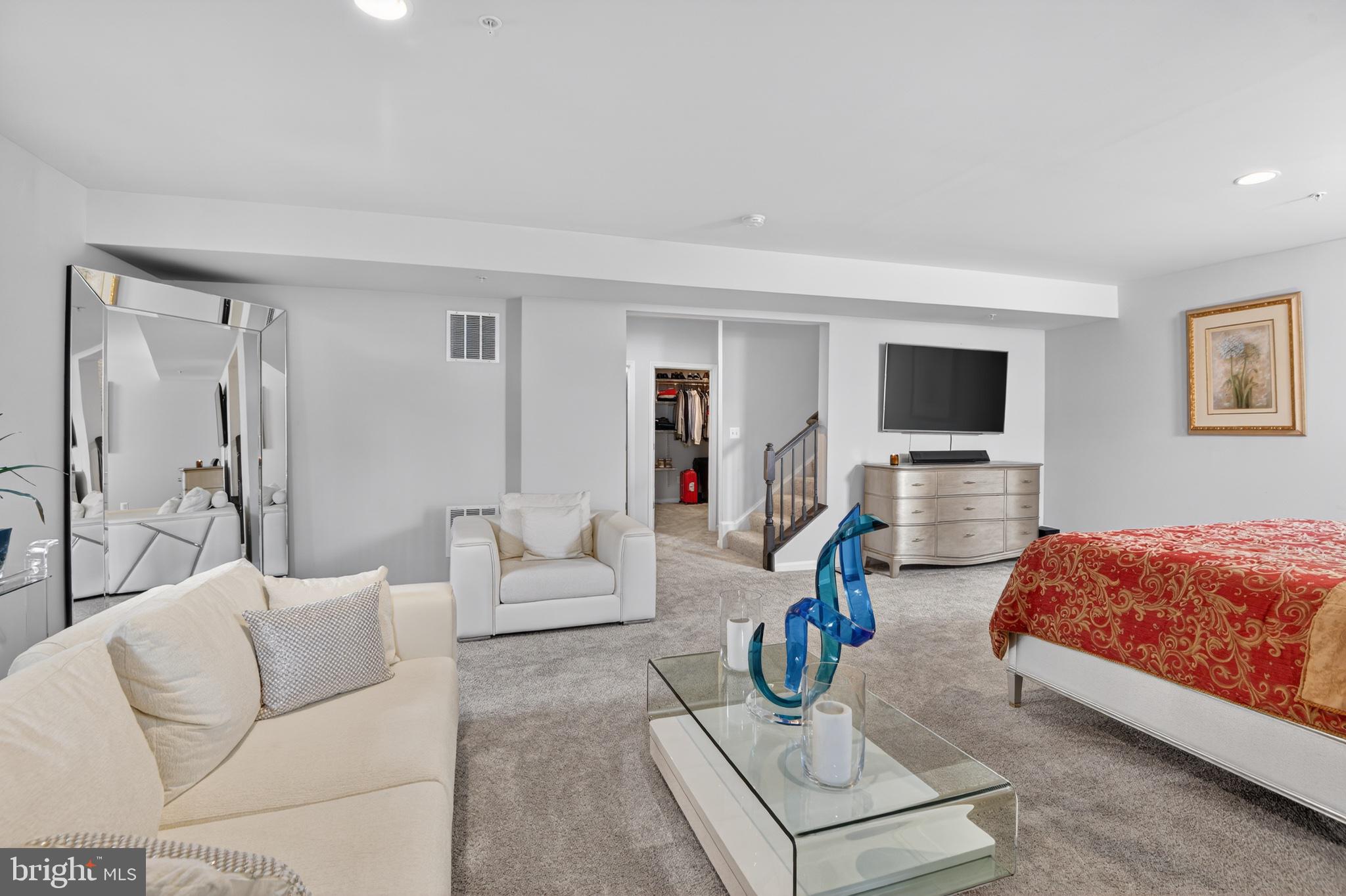 SMITH HOME FARM - Residential