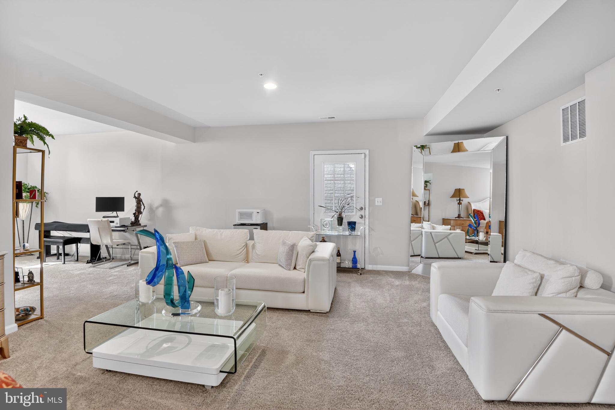 SMITH HOME FARM - Residential