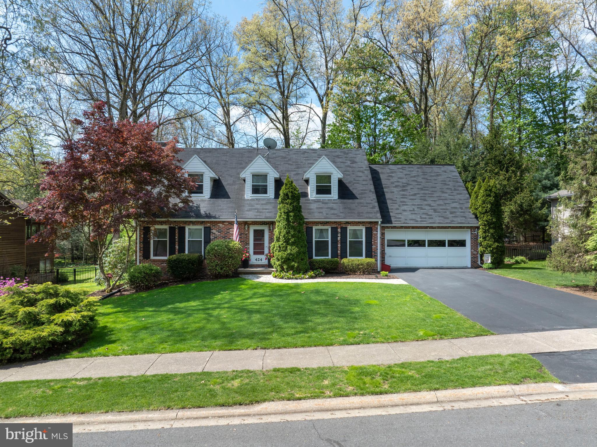 PARK FOREST VILLAGE - Residential