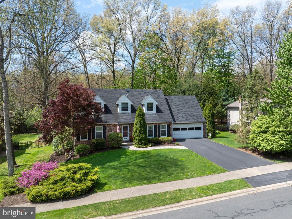 Photo of 424 Canterbury Drive, STATE COLLEGE, PA 16803 (MLS # PACE2518754)