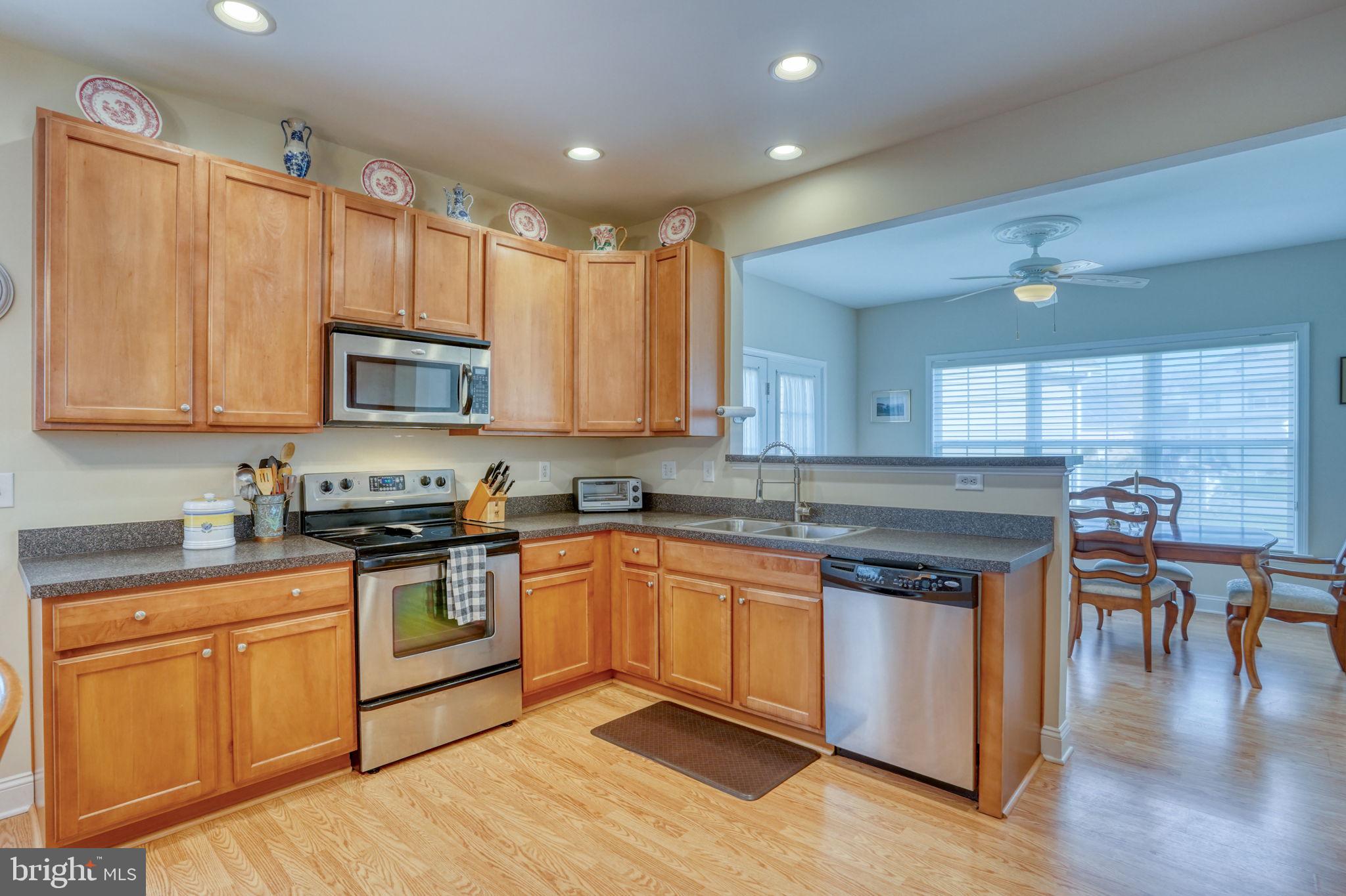 SUMMERCREST - Residential