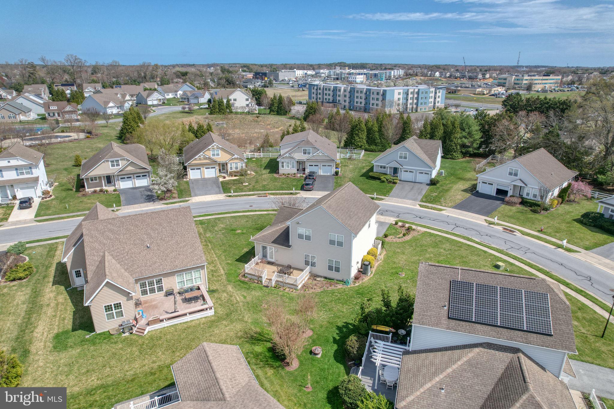 SUMMERCREST - Residential