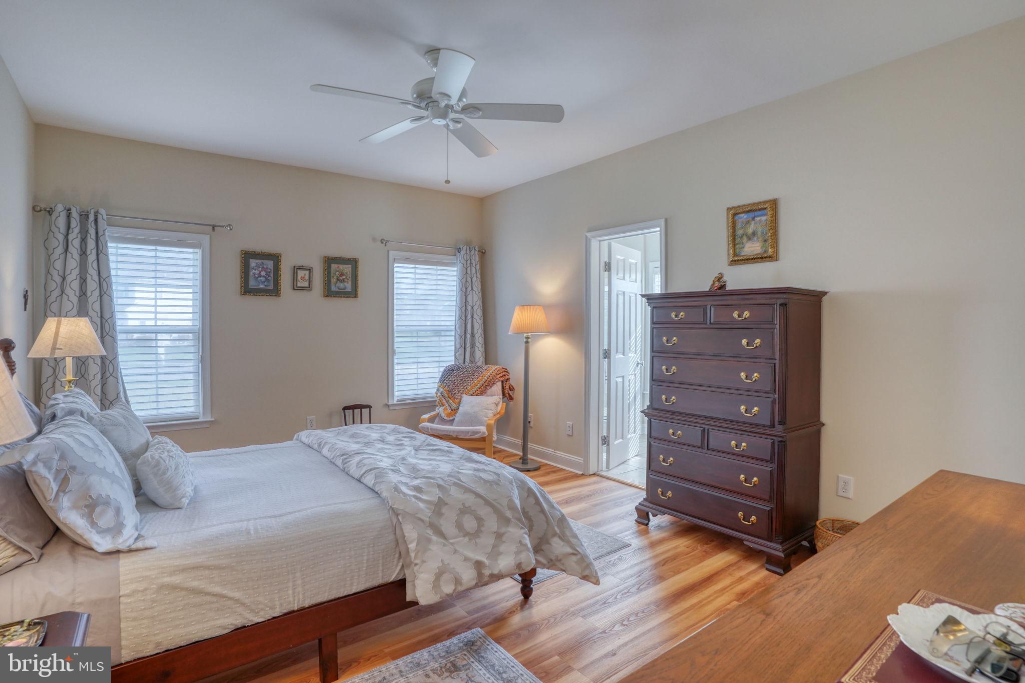 SUMMERCREST - Residential