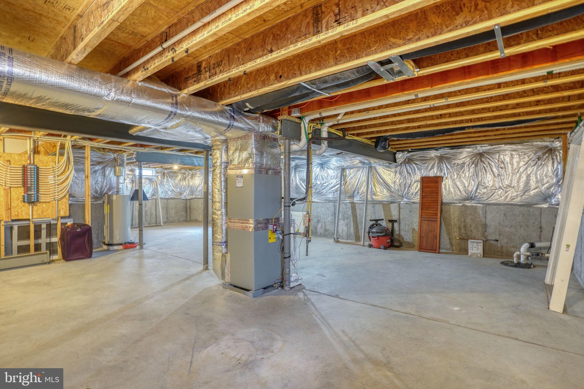 SUMMERCREST - Residential