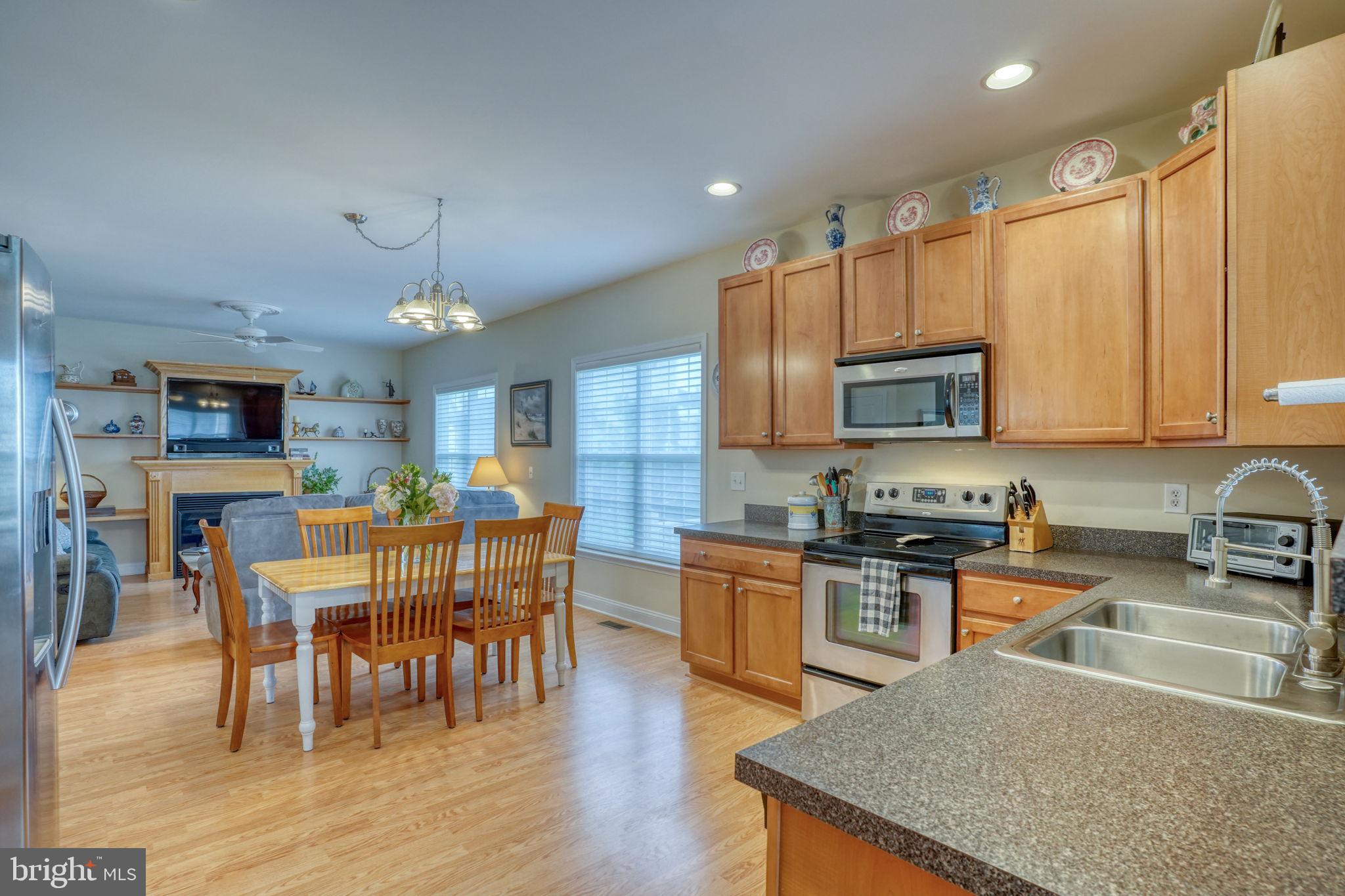 SUMMERCREST - Residential