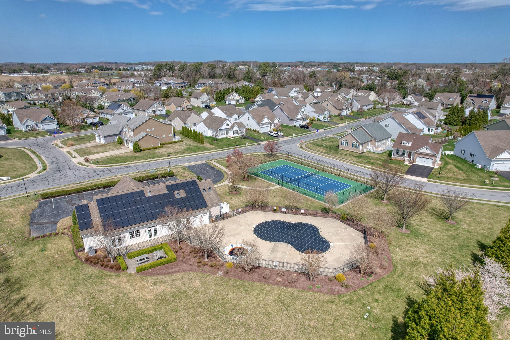 SUMMERCREST - Residential