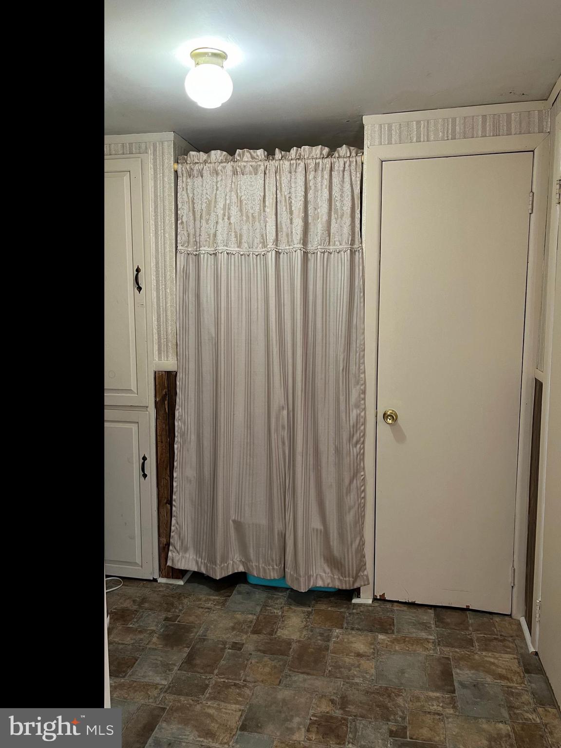 ANNVILLE - Residential