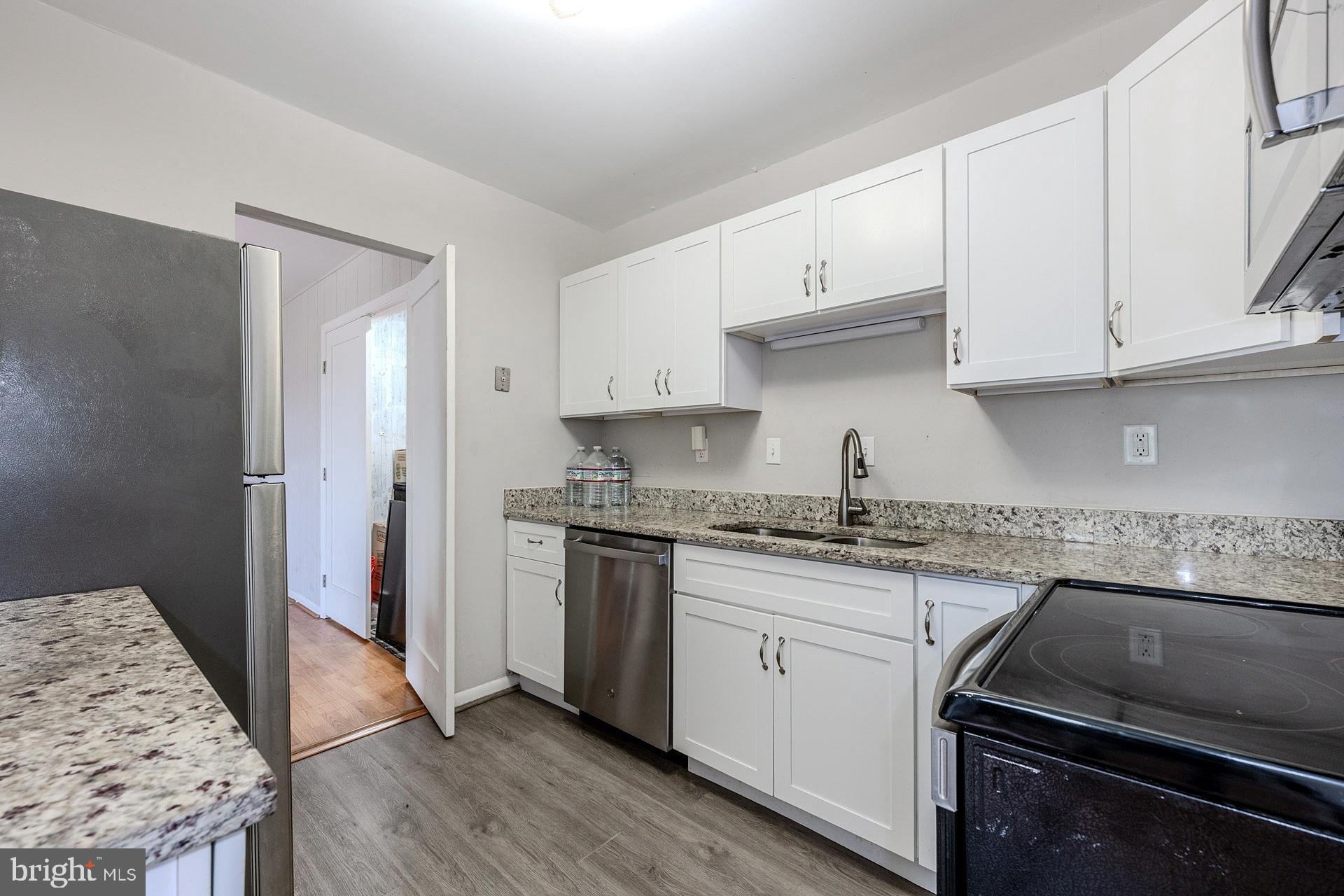 EDSALL TERRACE - Residential