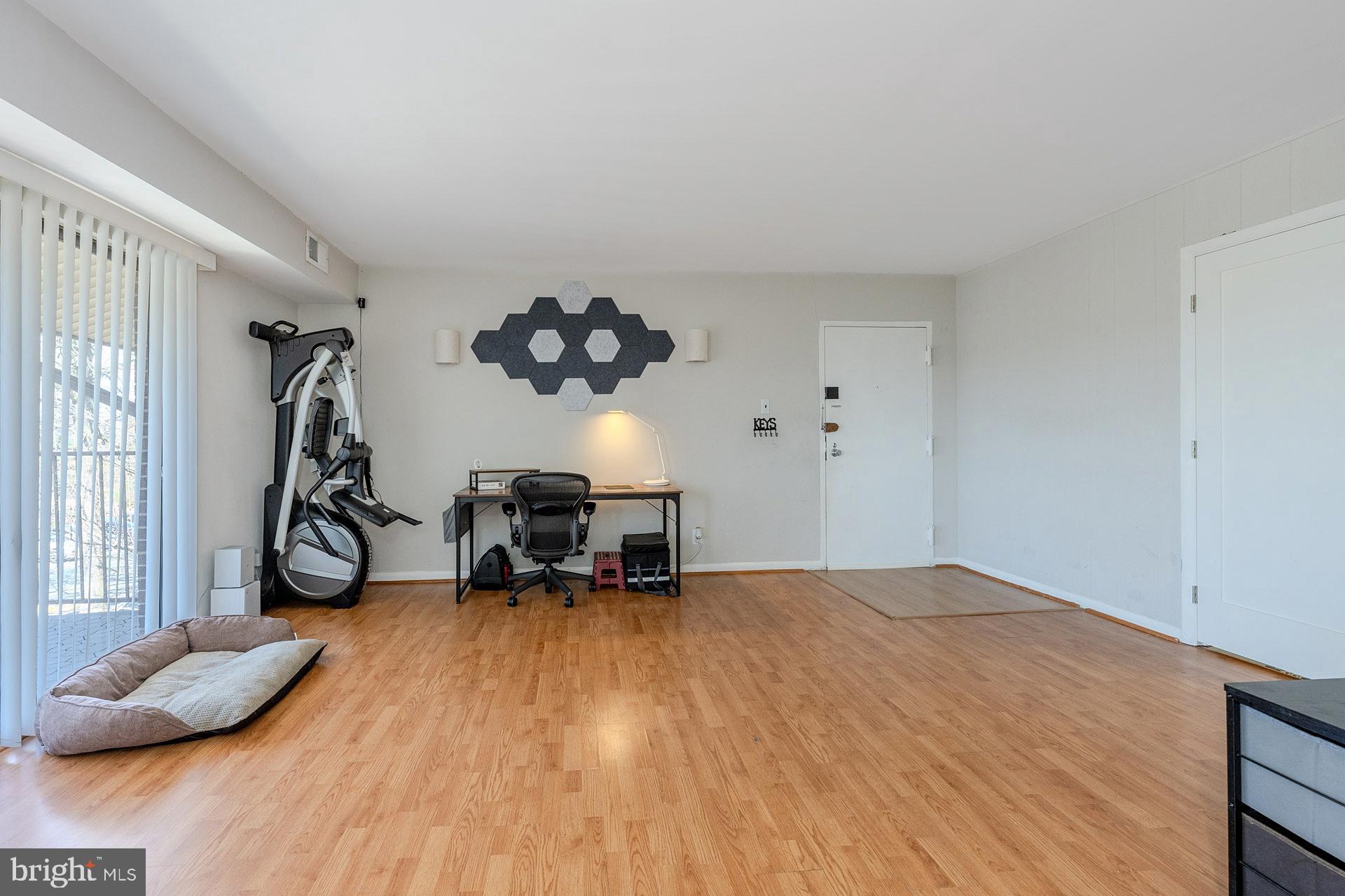 EDSALL TERRACE - Residential