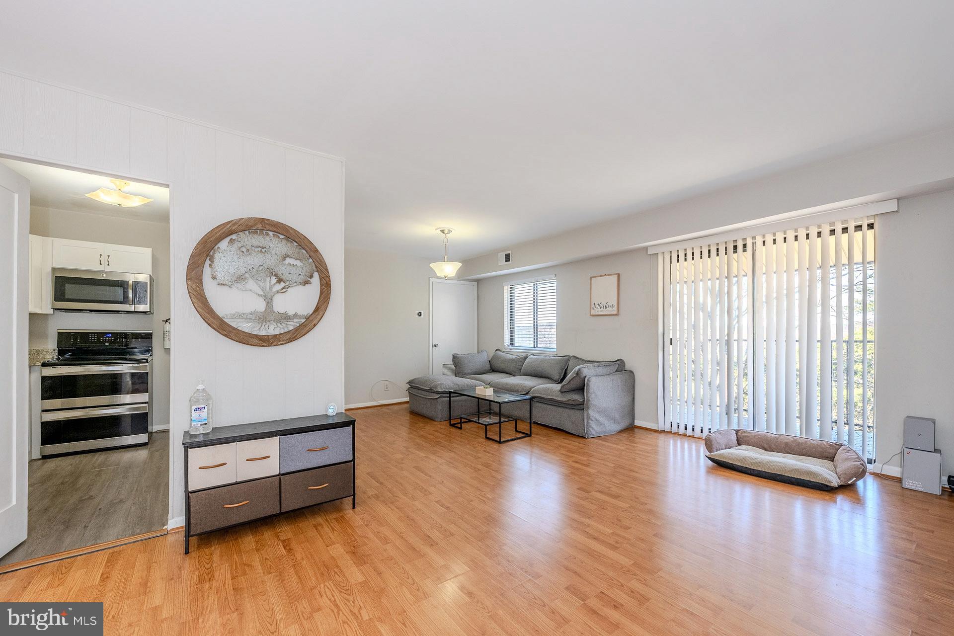 EDSALL TERRACE - Residential