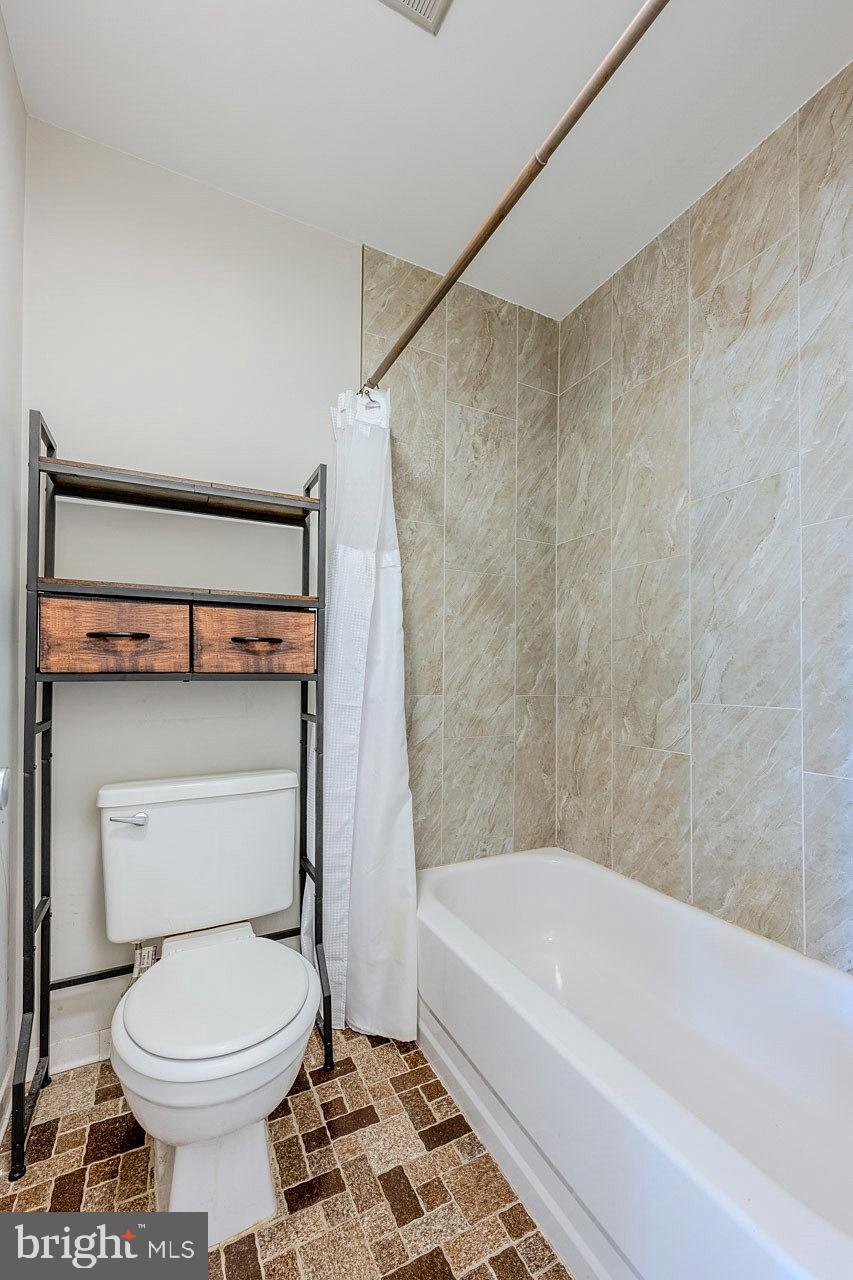 EDSALL TERRACE - Residential