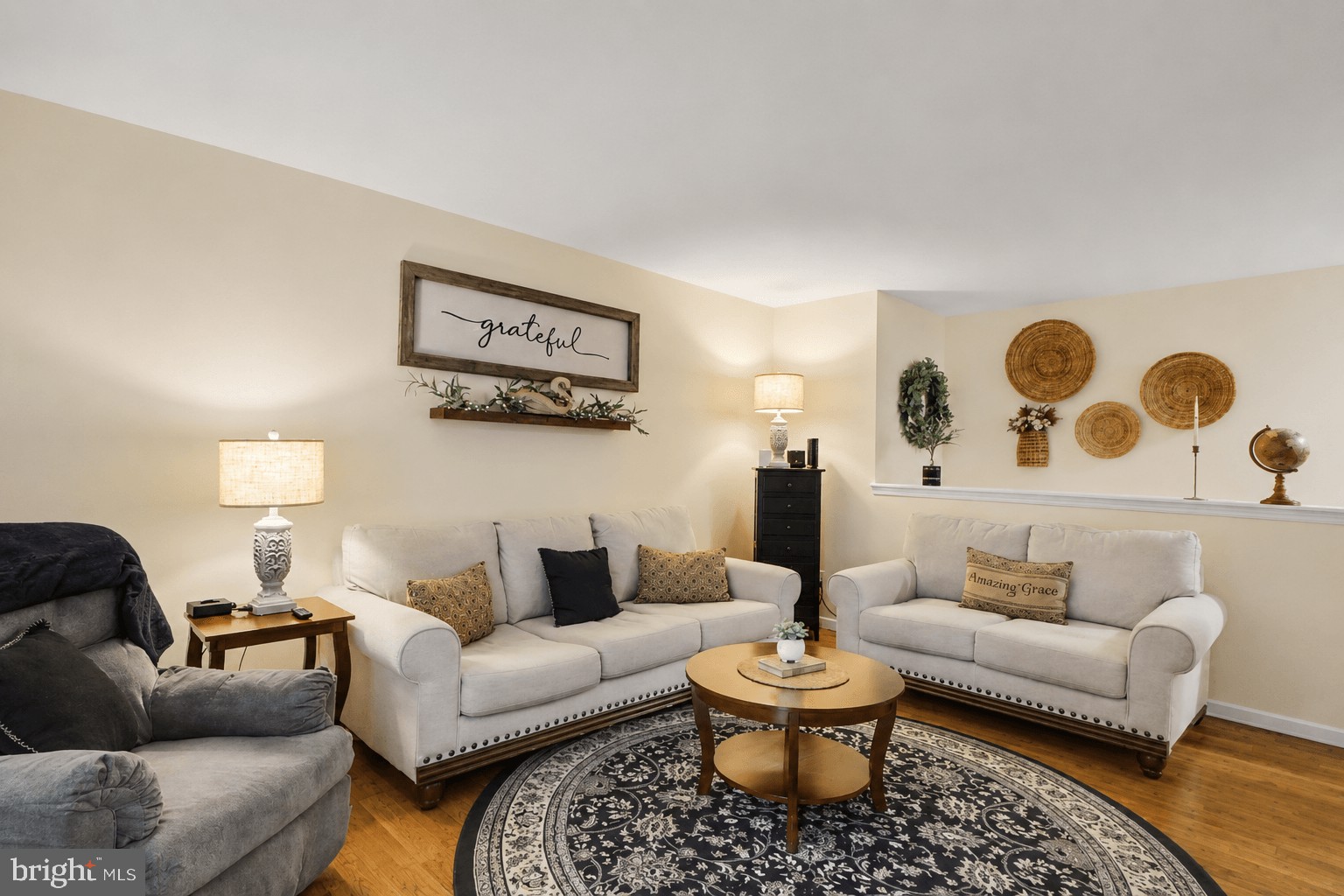 MONTGOMERY OAKS - Residential