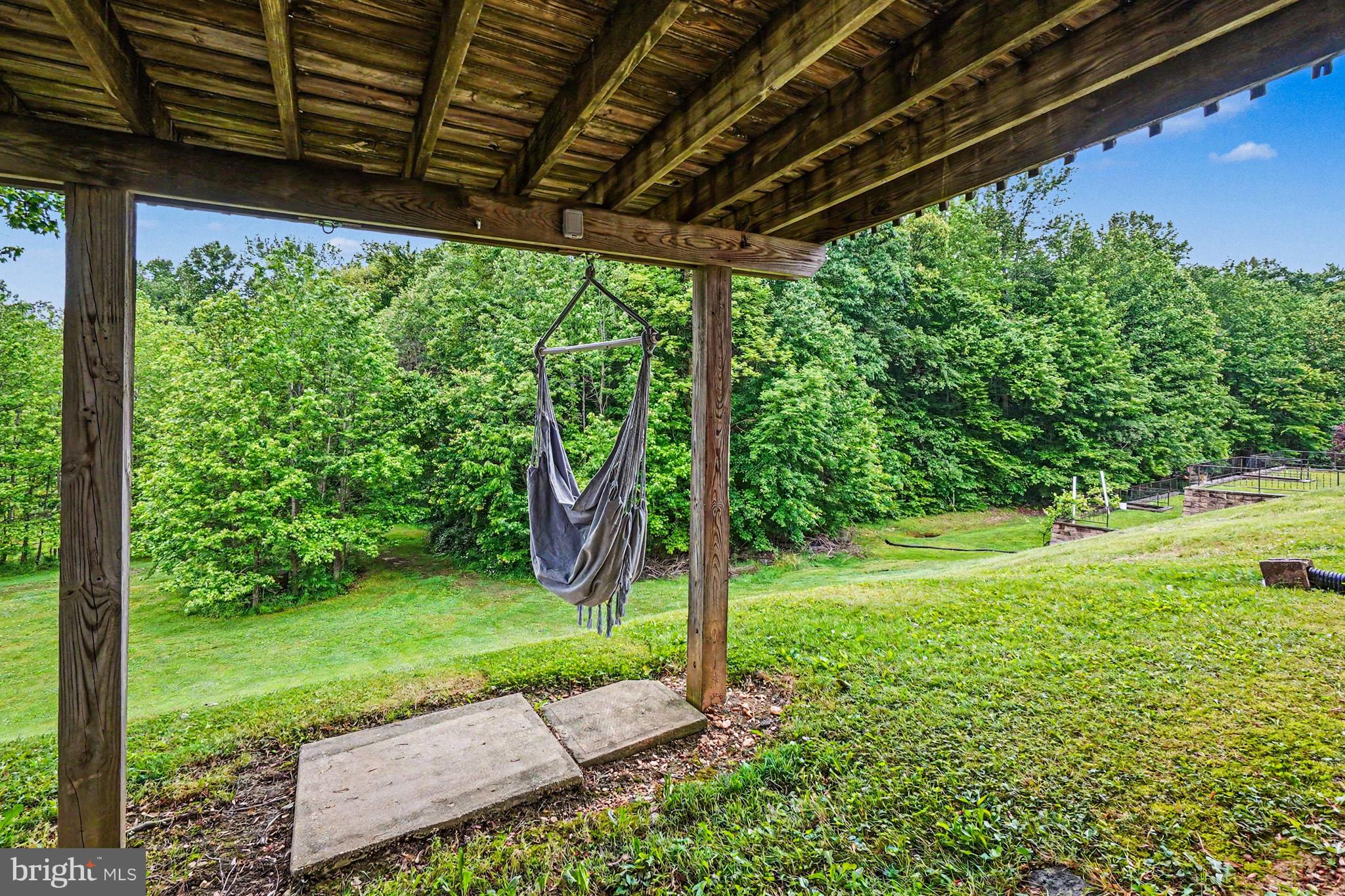 MONTGOMERY OAKS - Residential