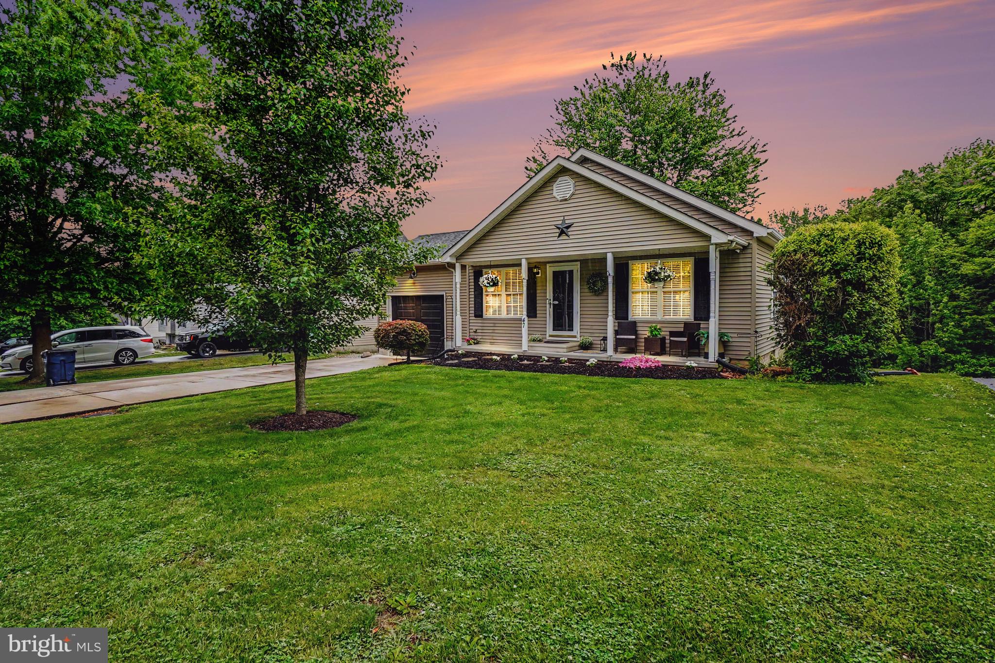 MONTGOMERY OAKS - Residential