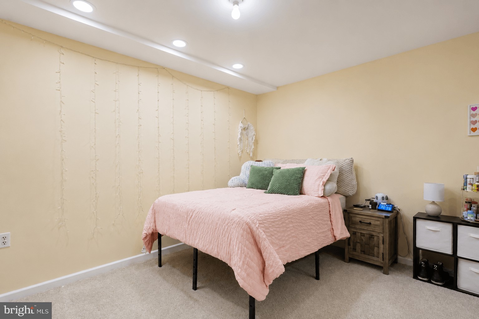 MONTGOMERY OAKS - Residential