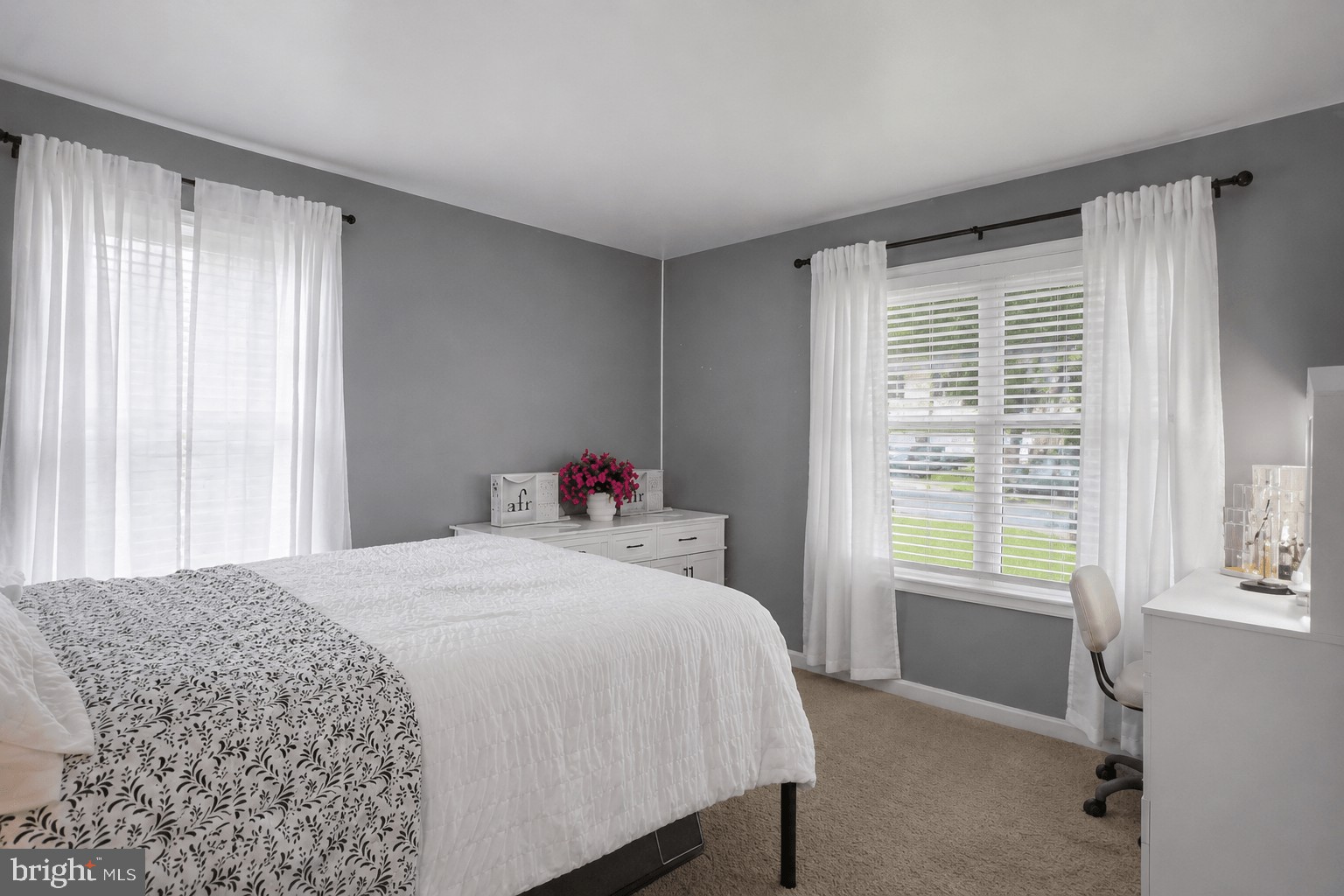 MONTGOMERY OAKS - Residential